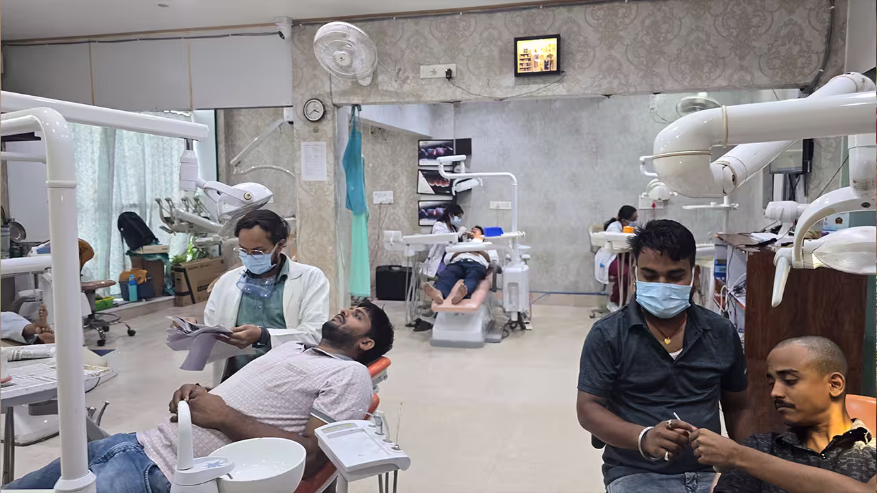 Yasko Dental Hospital clinic interior showcasing advanced facilities